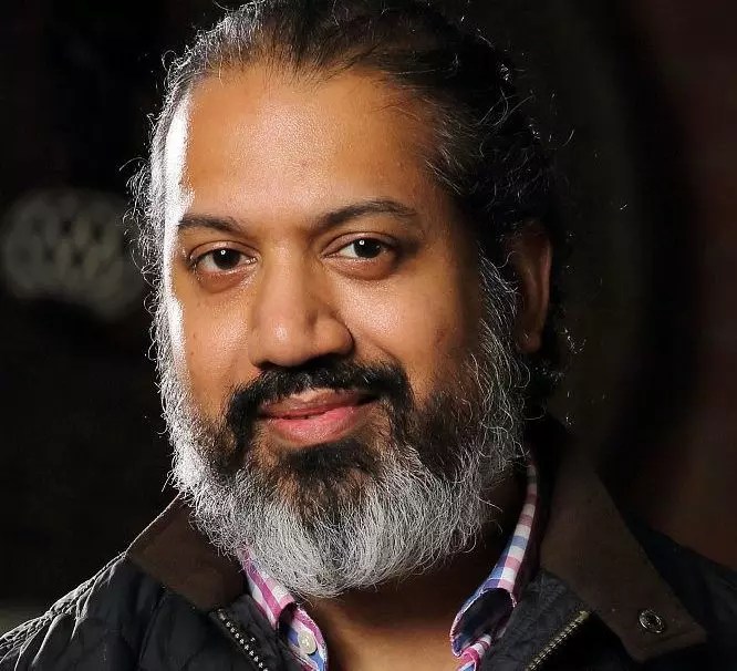 Issam writes a riveting synopsis of the real story on the ground in Syria. An insightive Autobiography coupled with a clear narrative on how complex the landscape is. A must read.
- Oz Sultan, a researcher, strategist, board Member at Homeland Security Foundation of America, and a regular on i24, Newsmax. Aug 2022
